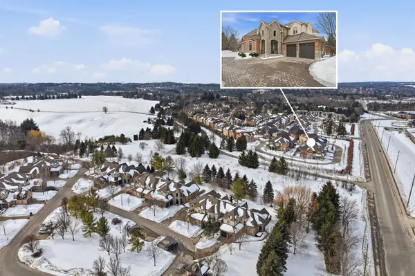 16 Bonnell CRES #107, Aurora, ON L4G 7S8