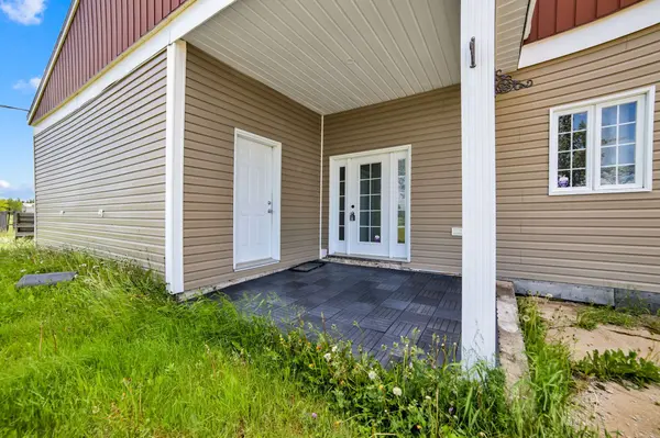 1632 Conc 2 & 3 RD, Cochrane, ON P0L 1C0