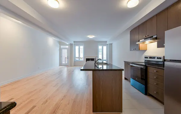 28 Raja ST, Brampton, ON L6P 0Z5