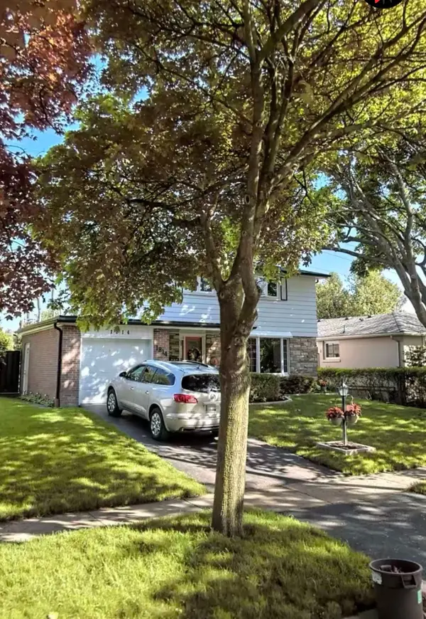 1814 Barsuda DR, Mississauga, ON L5J 1V4