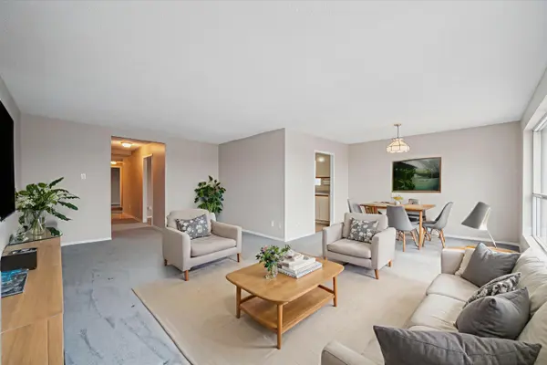 358 Waterloo AVE #405, Guelph, ON N1H 7Y3