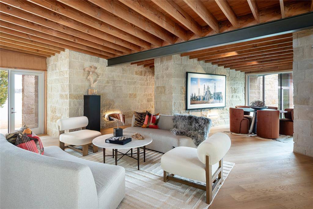 12590 Sea Island Drive, Malakoff, TX 75148