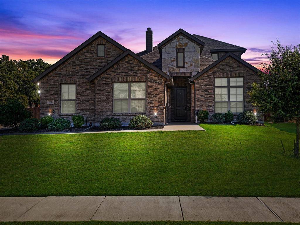 1905 Silver Falls Drive, Burleson, TX 76028