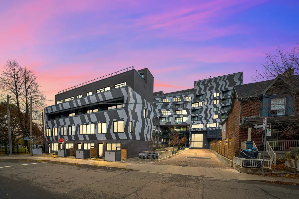 138 St.Helens AVE #602, Toronto C01, ON M6H 0B8