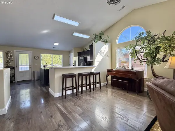 1032 40TH ST, Washougal, WA 98671