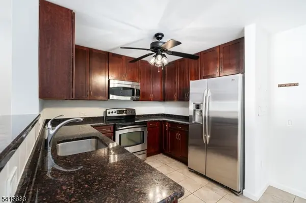 1 Carriage City Plz #705, Rahway City, NJ 07065