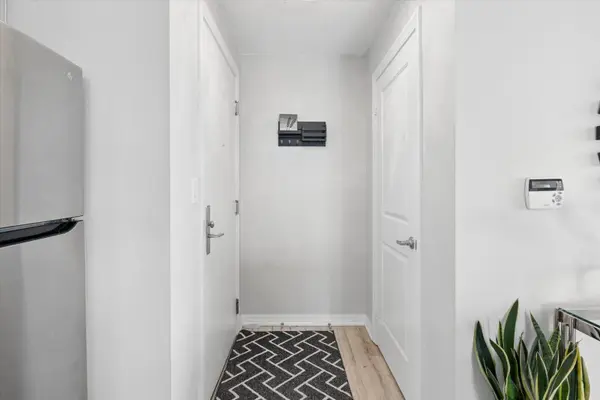 30 Herons Hill WAY #906, Toronto C15, ON M2J 0A7