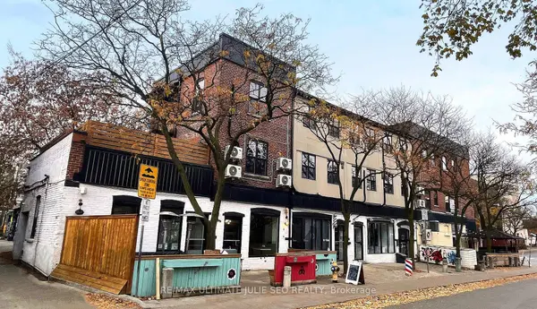 432 St Clarens AVE #301, Toronto C01, ON M6H 3W3