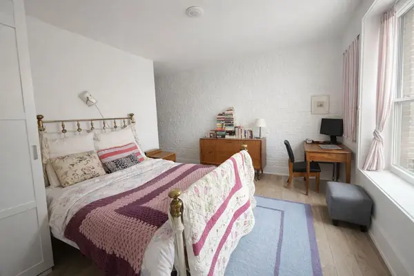 432 St Clarens AVE #301, Toronto C01, ON M6H 3W3