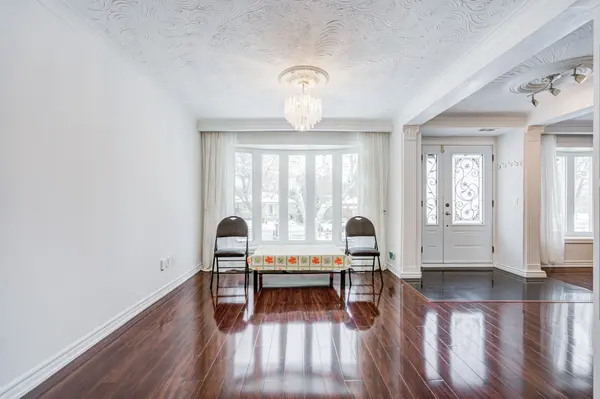 31 Tremely CRES, Toronto E08, ON M1K 3Y8