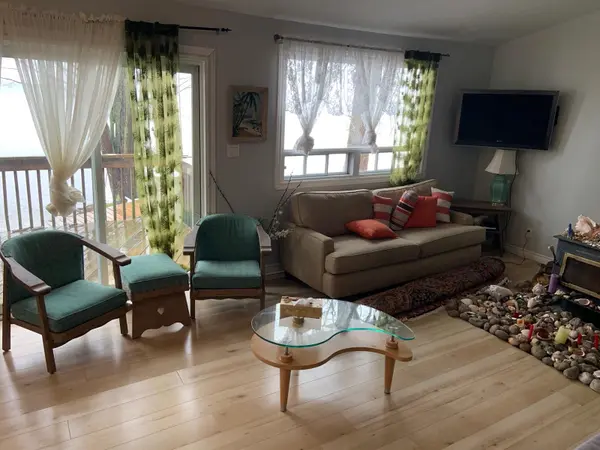 100 Alsops Beach RD N, Brock, ON L0K 1A0