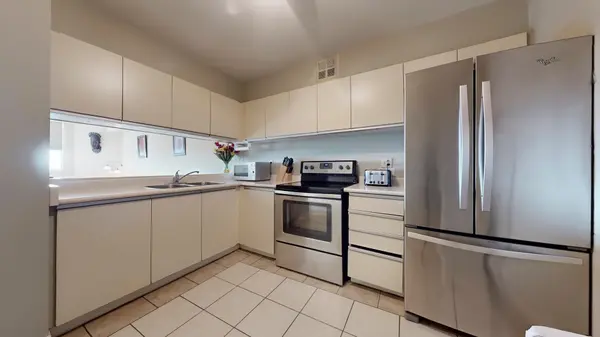 234 Albion RD #801, Toronto W10, ON M9W 6A5