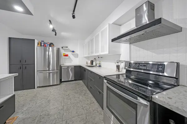 714 The West Mall N/A #208, Toronto W08, ON M9C 4X1