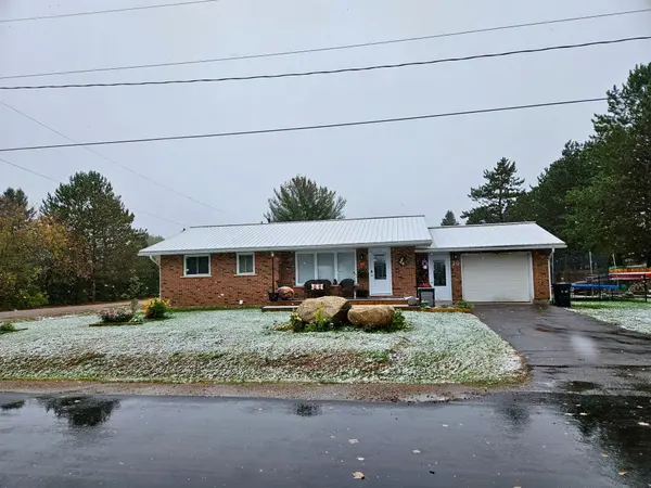 30 Alfred ST,  South River,  ON P0A 1X0