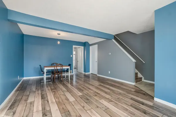 6 Henfield AVE #D, Barrhaven, ON K2J 1P2