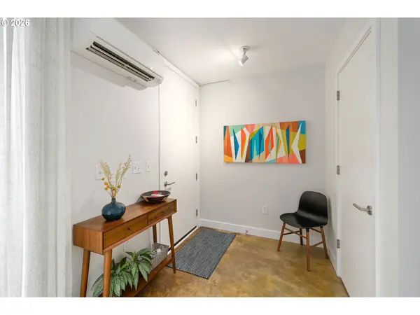 325 NE GRAHAM ST #7, Portland, OR 97212