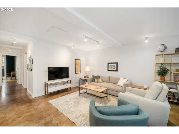 325 NE GRAHAM ST #7, Portland, OR 97212