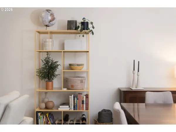 325 NE GRAHAM ST #7, Portland, OR 97212