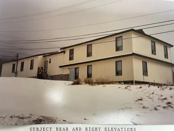 871 Topsail Road, Mount Pearl, NL A1N 3J8