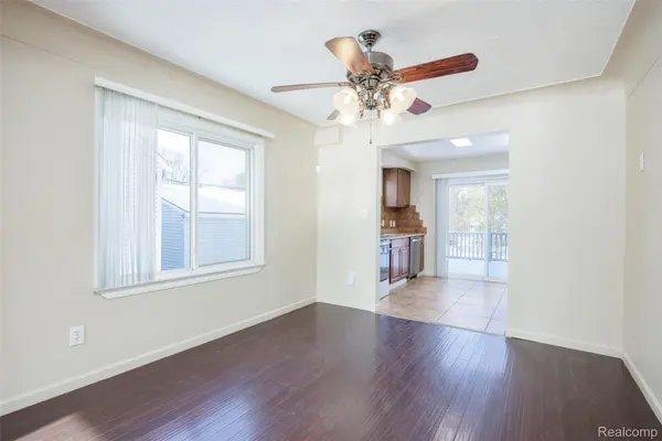 19490 Goldwin ST, Southfield, MI 48075