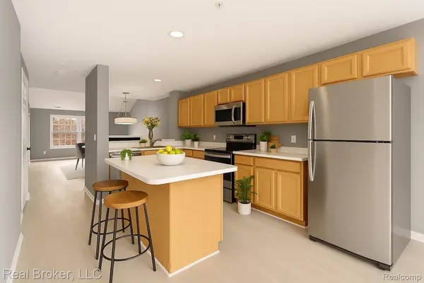 1546 Devon LN, Troy, MI 48084