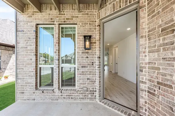 1073 Raptor Road, Alvarado, TX 76009