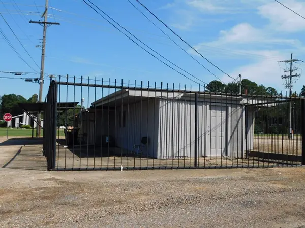 1200 S Arkansas Street, Springhill, LA 71075