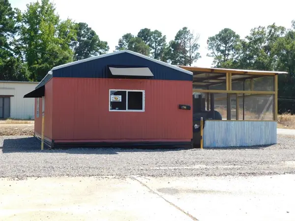 1200 S Arkansas Street, Springhill, LA 71075