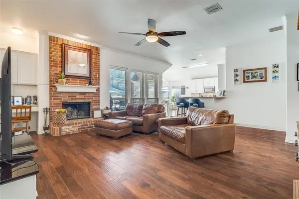 223 Carriage Drive, Willow Park, TX 76087