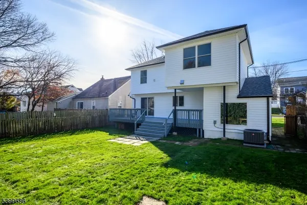 96 South Pkwy, Clifton City, NJ 07014