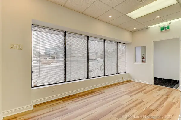 155 East Beaver Creek RD #25, Richmond Hill, ON L4B 2N1