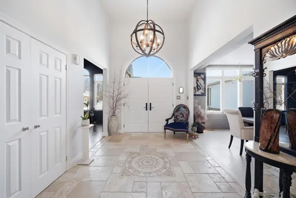 11 Basswood CIR, Oro-medonte, ON L0L 2L0