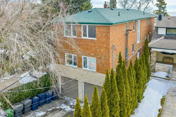 135 Lake Shore DR, Toronto W06, ON M8V 2A1