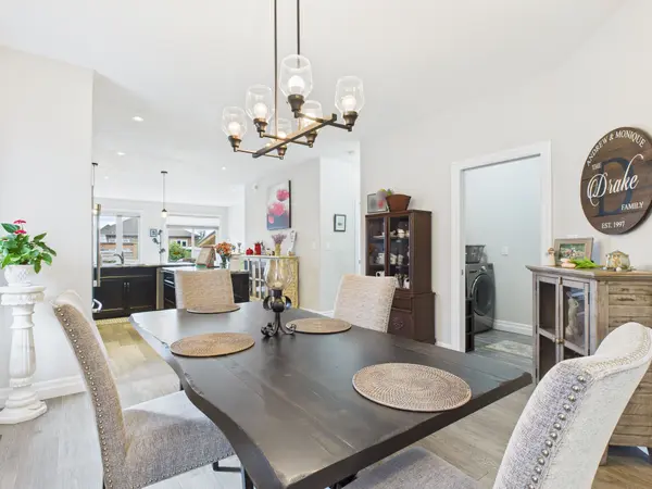 404 Devonshire RD, Saugeen Shores, ON N0H 2C3