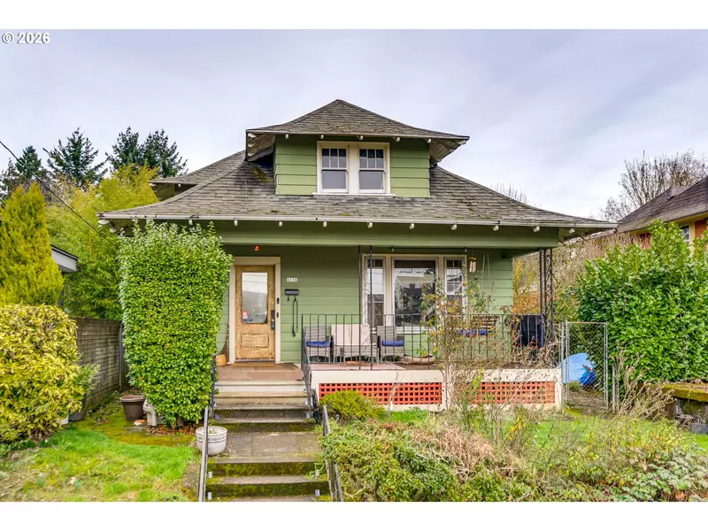 4136 NE 10TH AVE, Portland, OR 97211