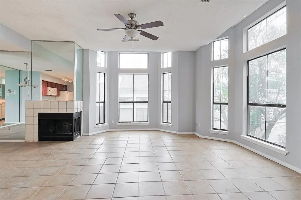 3420 Country Club Drive W #214, Irving, TX 75038