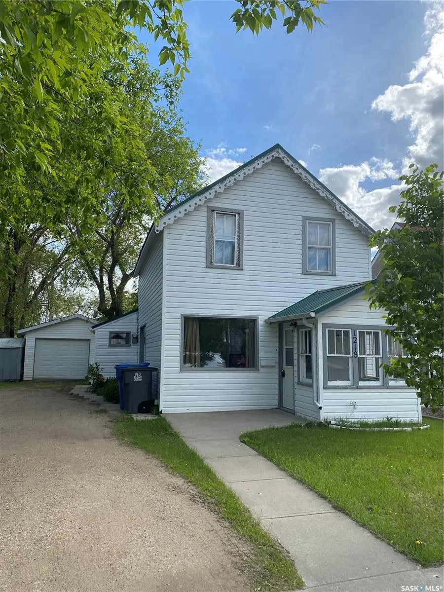 1218 2nd STREET, Estevan, SK S4A 0M2