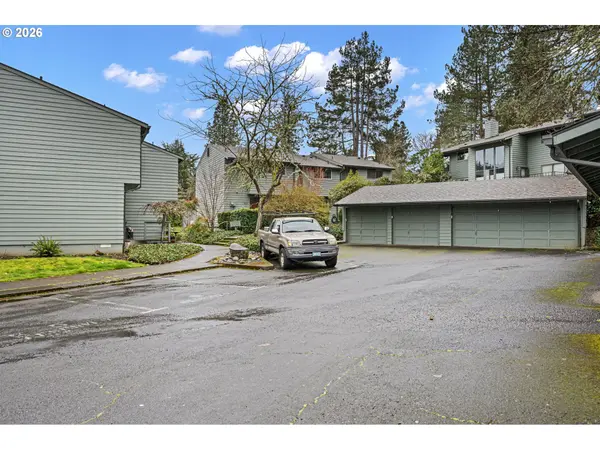 4429 FOX HOLLOW RD #3, Eugene, OR 97405