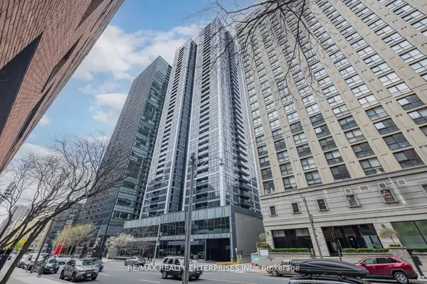 28 Ted Rogers WAY #2404, Toronto C08, ON M4Y 2J4