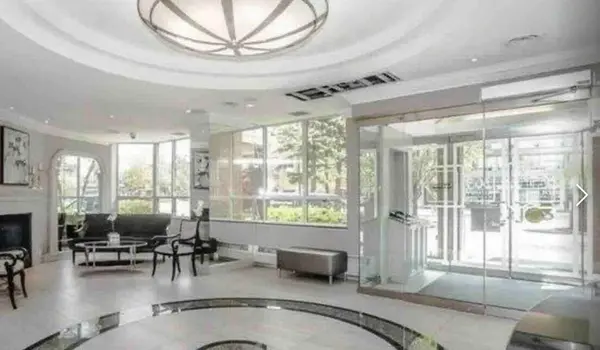 265 Ridley BLVD #801, Toronto C04, ON M5M 4N8