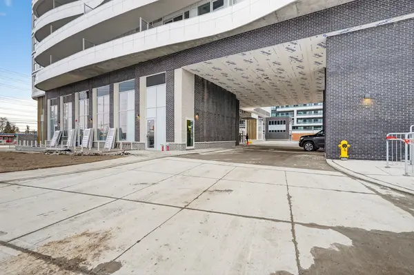 1010 Sandy Beach RD #301, Pickering, ON L1W 3V9