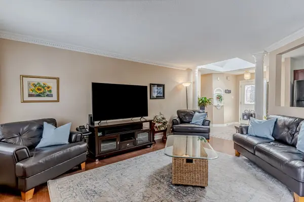 25 Kell PL, Barrie, ON L4N 9K4