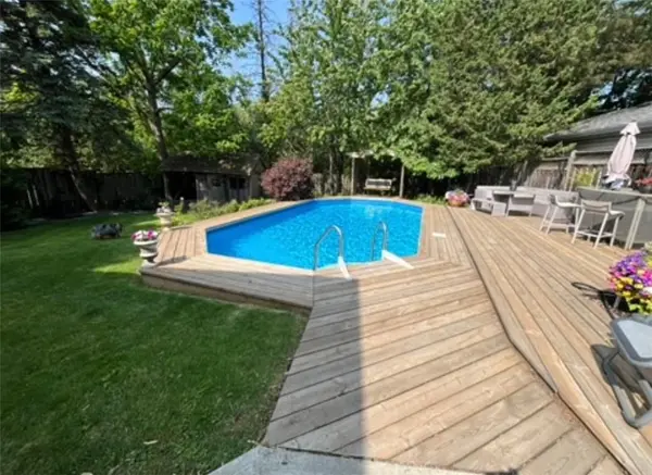 5119 Cherryhill CRES, Burlington, ON L7L 4B8