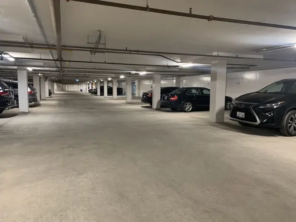 2600 SKYMARK AVE #9-101, Mississauga, ON L4W 5B2