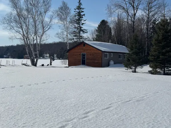 3105 Highway 520 HWY, Magnetawan, ON P0A 1P0