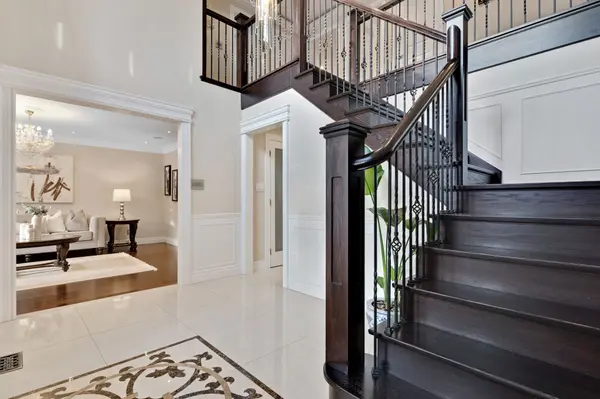 585 Wingrove CT, Waterloo, ON N2T 2C1