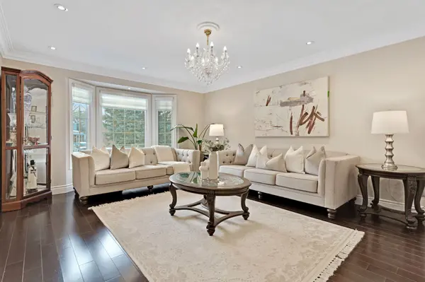 585 Wingrove CT, Waterloo, ON N2T 2C1