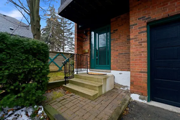 1983 Main ST W #15, Hamilton, ON L8S 4R3