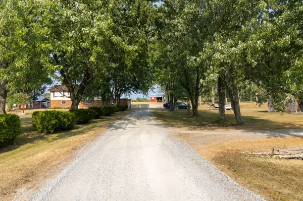 307 County Rd 5 RD, Front Of Yonge, ON K0E 1R0