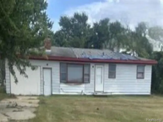 757 N Pike RD, Benton Charter Township, MI 49022